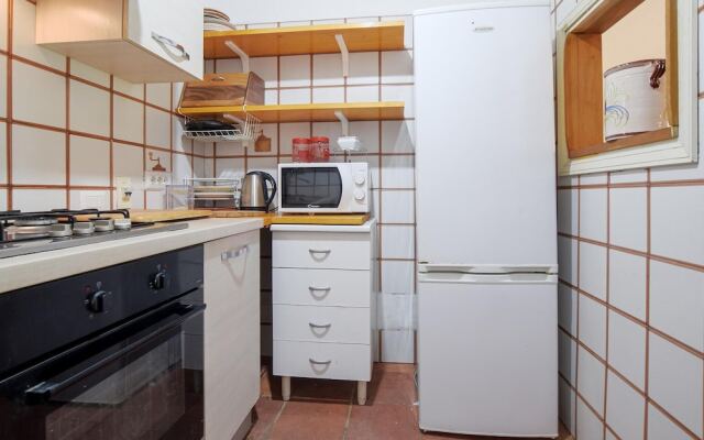 Beautiful Home in Ansedonia With Wifi and 4 Bedrooms