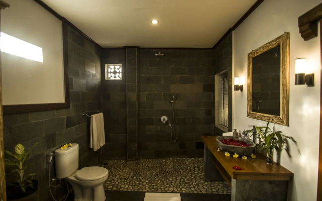 Akusara Guest House