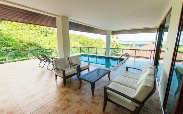 Luxury Seaview Pool Villa at Chalong
