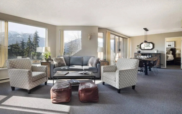 Mountain View Penthouse- 2BR Oasis at the Marquise in Whistler