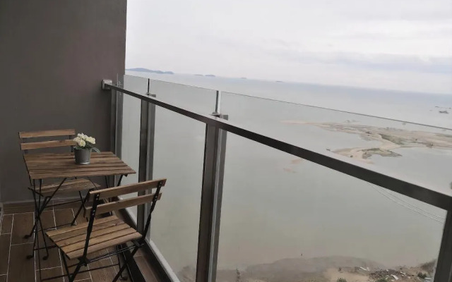 Vinz at Silverscape Luxury Residence