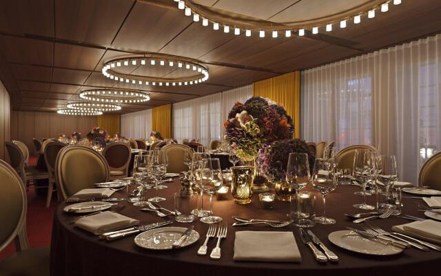 Hotel Cafe Royal, London