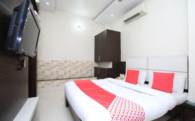 OYO 18599 Hotel Rc Residency