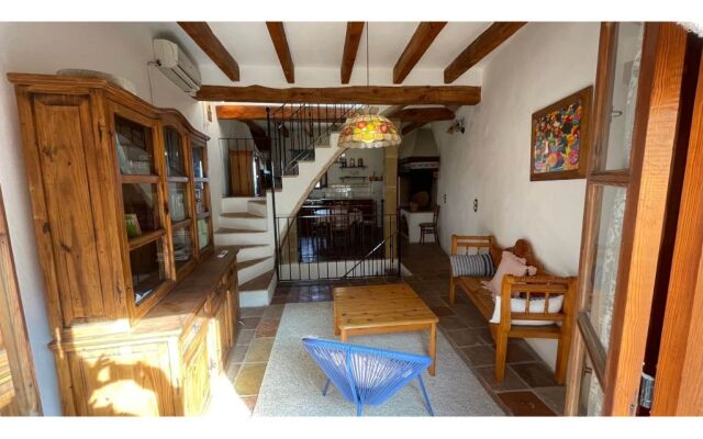 Casa Cervera Del Maestre