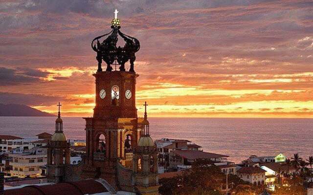 Depa Xochitl Down Town