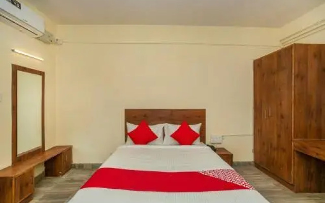 Rajatha Mahal By OYO Rooms