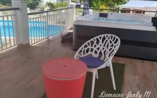 Bungalow Cannelle - Piscine et Jaccuzi
