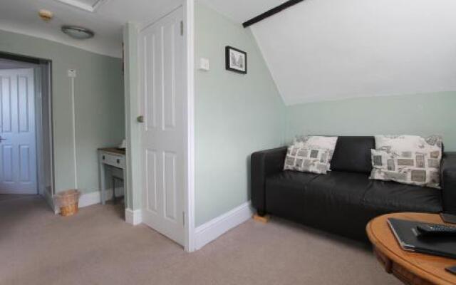 Radcliffe Guest House