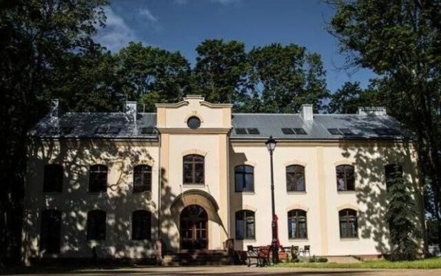 Modlin Palace