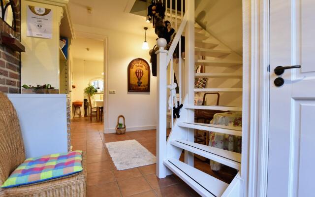 Spacious holiday farm in Bronckhorst with private garden