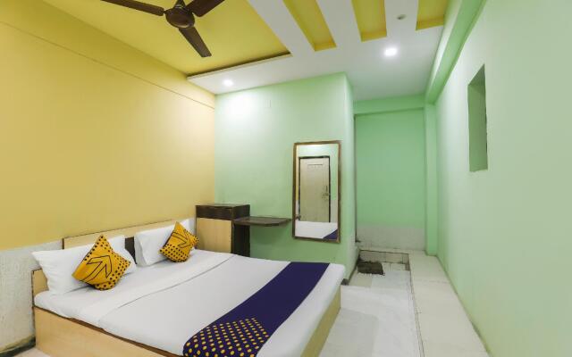 SPOT ON 66277 Hotel Sarovar Guest House