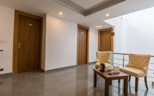 Capital O 44225 Neem Leaf