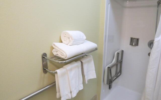 Holiday Inn Express & Suites Pampa by IHG