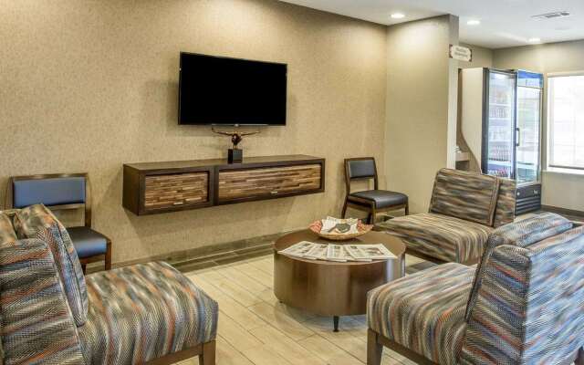 MainStay Suites Midland