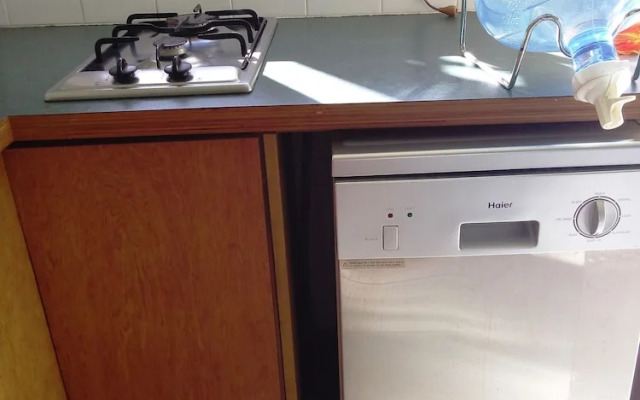 Avana Waterfront Apts