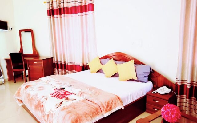 Room-renajoe Ejisu-kubease
