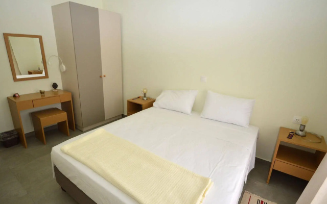 Aegina Bed & Culture