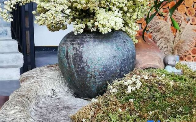 Youran Shanju Hostel