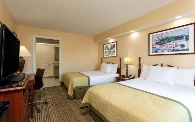 Baymont Inn & Suites Easley/Greenville