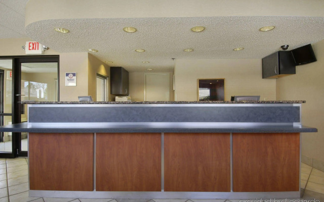 Red Roof Inn Detroit - Troy