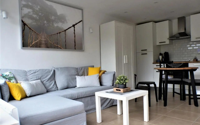 Les terrasses de Malmedy Studio 333 Yellow Grey