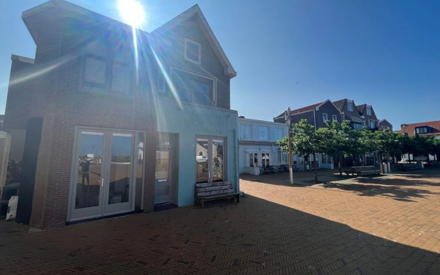 Unique House Within Walking Distance of the Beach