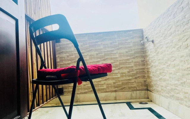 Olive Service Apartment-Golf Course Road