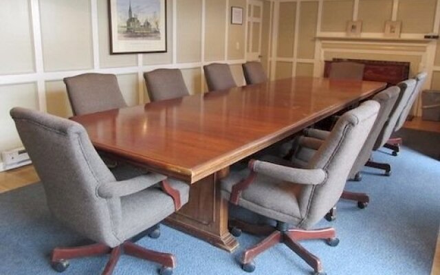 Wachusett Village Inn