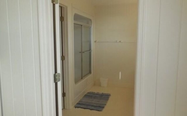 E-Z Does It - 7 Br Home