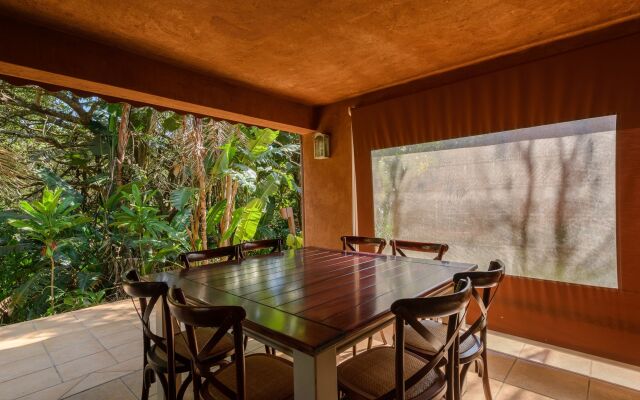 San Lameer Villa Rentals  3207