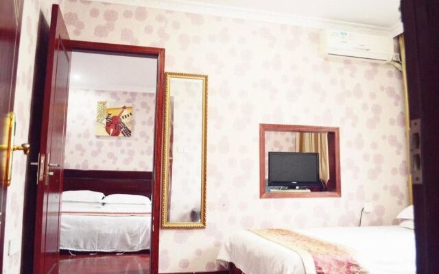 Hushang Hotel