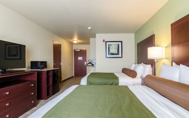 Cobblestone Hotel & Suites - McCook