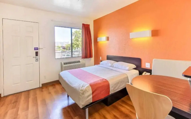 Motel 6 Watsonville, CA - Monterey Area