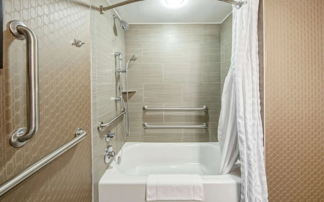 Garden Plaza Hotel Inn and Suites Decatur