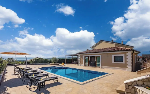 Villa Vilani Spa & Pool