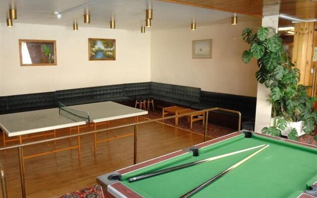 Eliot Hotel