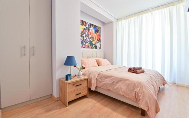 Beautiful new apartment 5 min from Piraeus Port (A2)