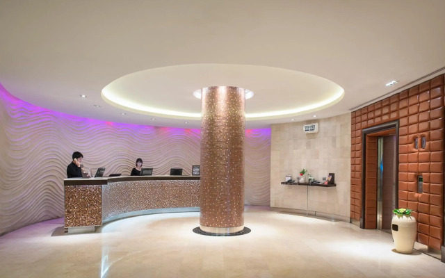 The Davis Bangkok Hotel