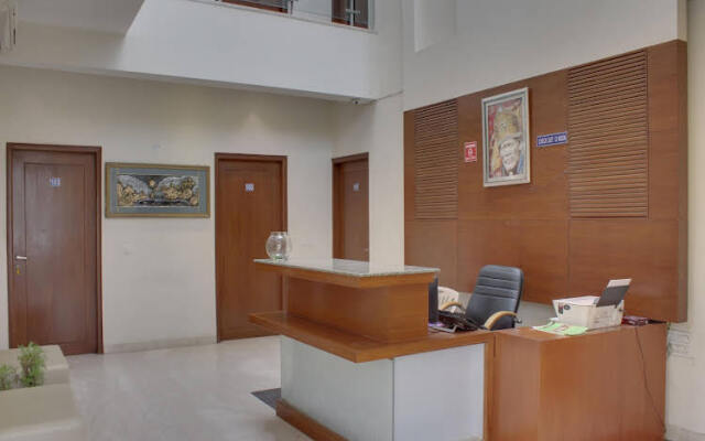 OYO 338 New Paradise