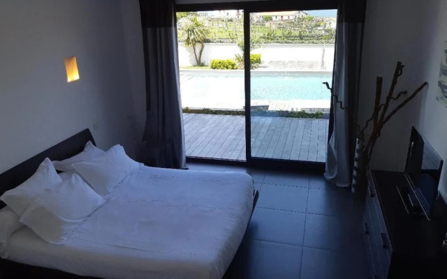 Villa Cenitz Lafitenia Resort