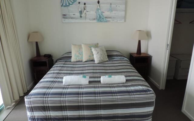 Emerald Sands Holiday Apartments