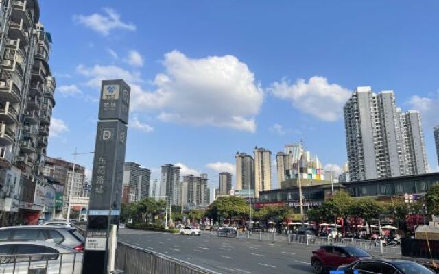 Run Hua Si Ji Hotel