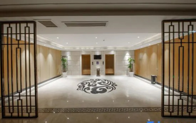 Yilong An'yun Hongcun  Wild Luxury Resort