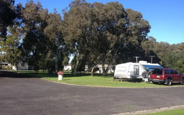 Millicent Lakeside Caravan Park