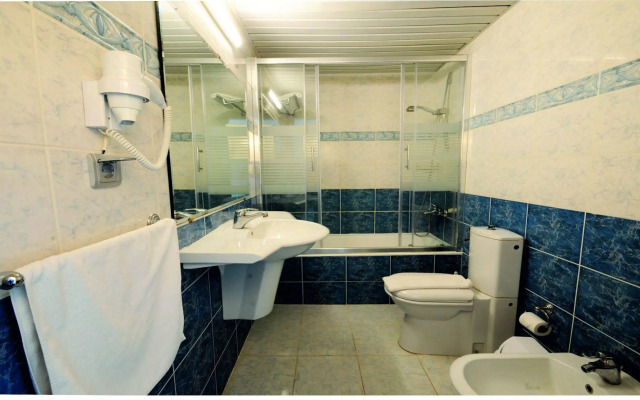 Blue Palace Hotel & Family