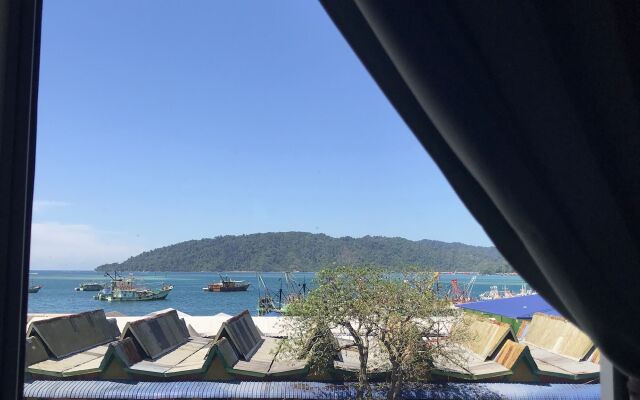Iskandar Sinsuran Guesthouse