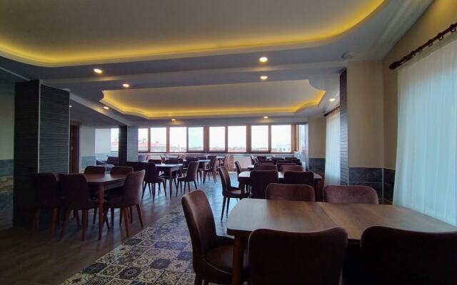 Palmiye Suites Hotel