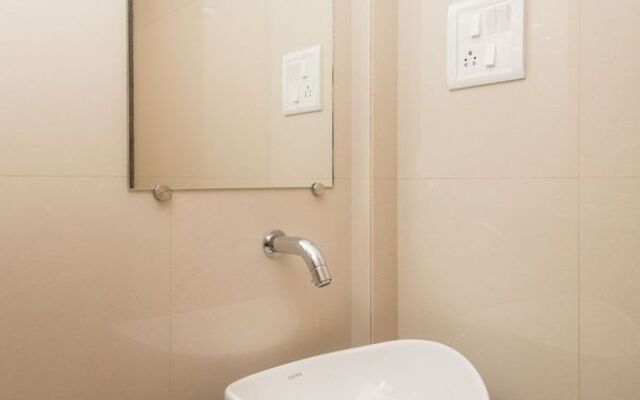 OYO Flagship 19748 Starwood Residency