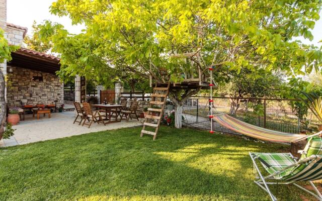 Petalidi Stone House With Garden Near the Beach