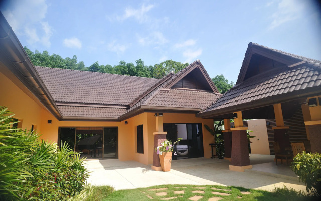 Baan Zoe Luxury Private Pool Villa